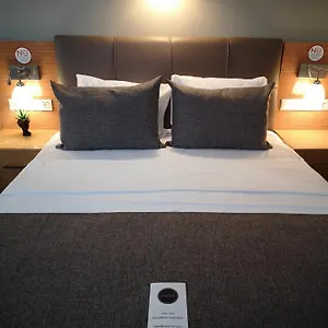 Grand Park Center Hotel