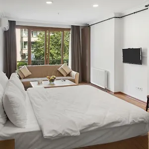 Modern Otel